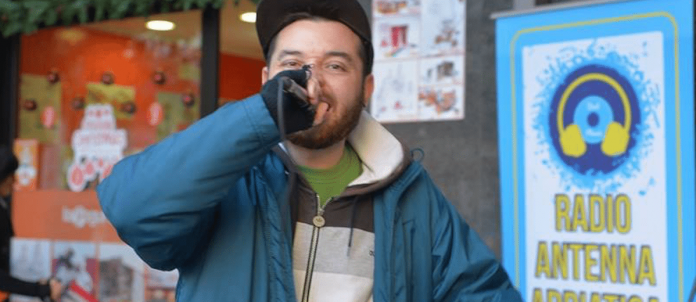 alyen mc Un faccia a faccia con l’artista rap andriese che si racconta tra sogni, problemi quotidiani e vita di periferia.