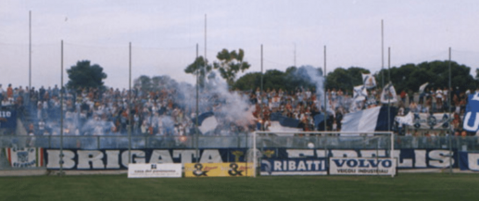 Stadio_Degli_Ulivi_-_Curva_Nord_2
