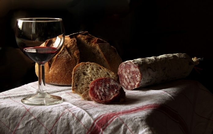 aperitif_wine_drink_glass_still_lifes_table_alcohol_red_wine-1192774.jpg!d