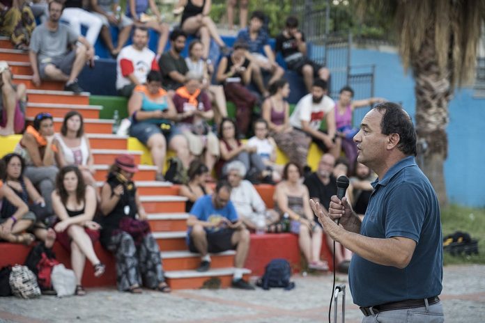 1024px-Riace_herrian_Mugak_Zabalduz_(43561366942)