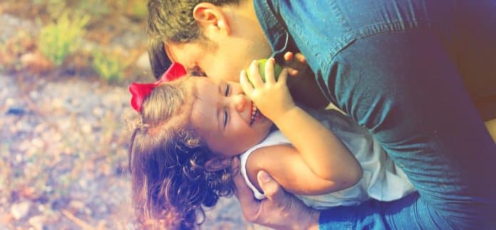 parents-and-children-1794951_960_720