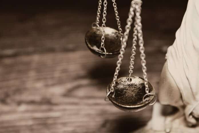 justice-4592723_960_720