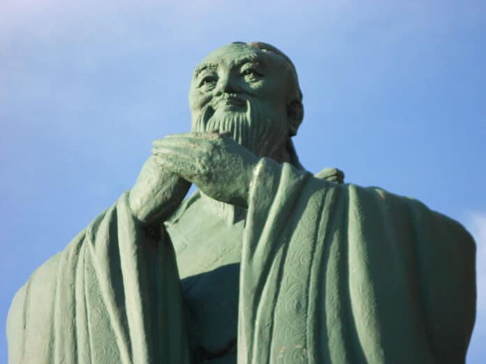 Confucio_saludo