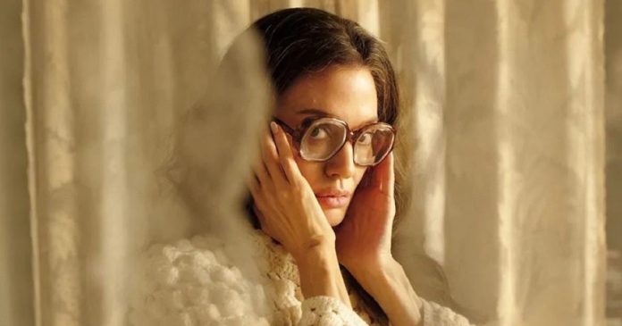Maria_Angelina-Jolie