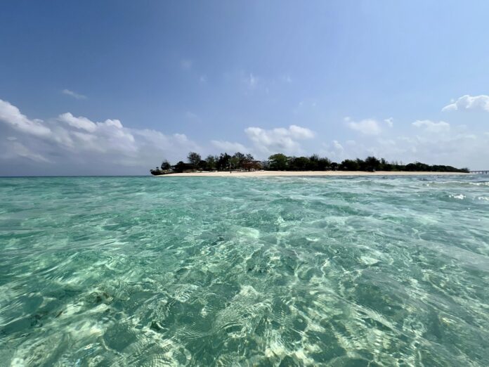 7041b0ca-ae07-4eee-aff6-3815464f32fb